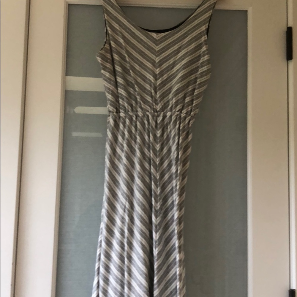 Maxi dress grey/white
